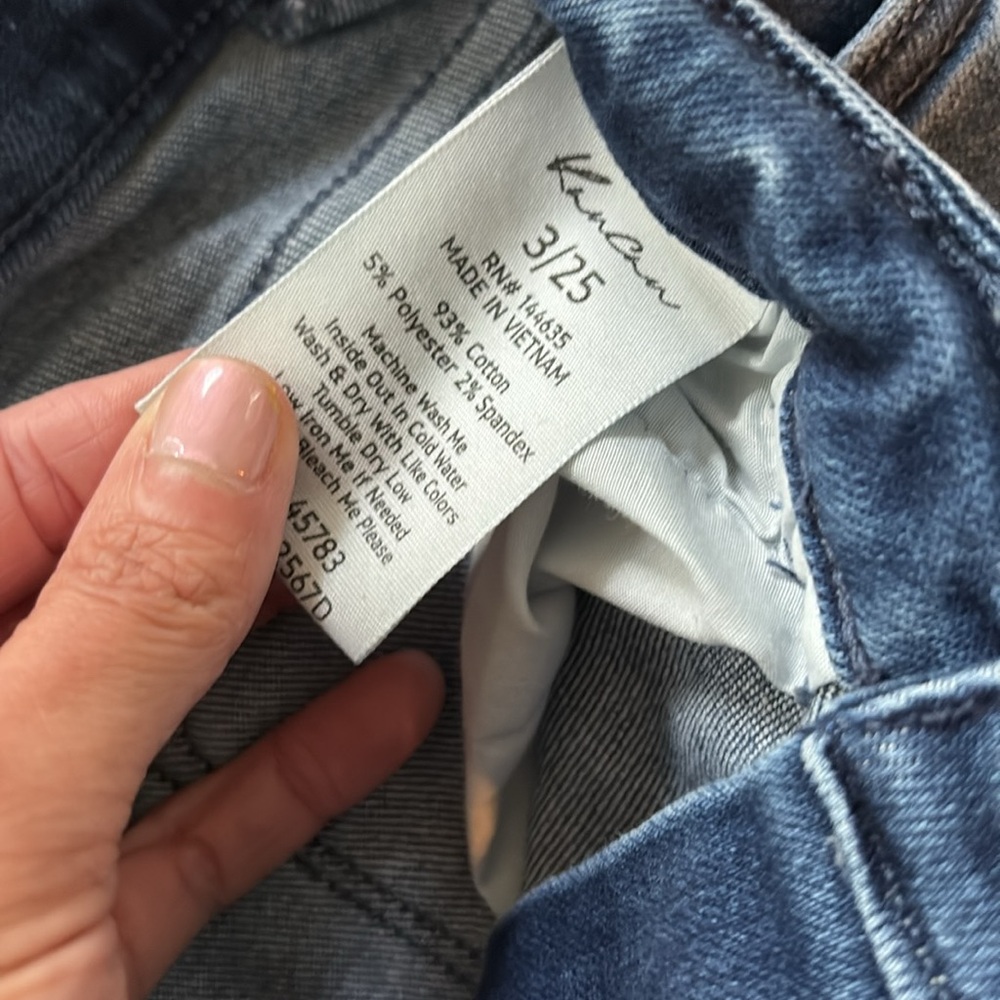 KanCan DOLORES MID RISE
SLIM STRAIGHT JEANS - Picture 4 of 7